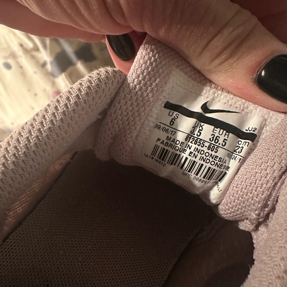 Nike tanjun size 6 running shoes 812655-605 - Picture 6 of 6